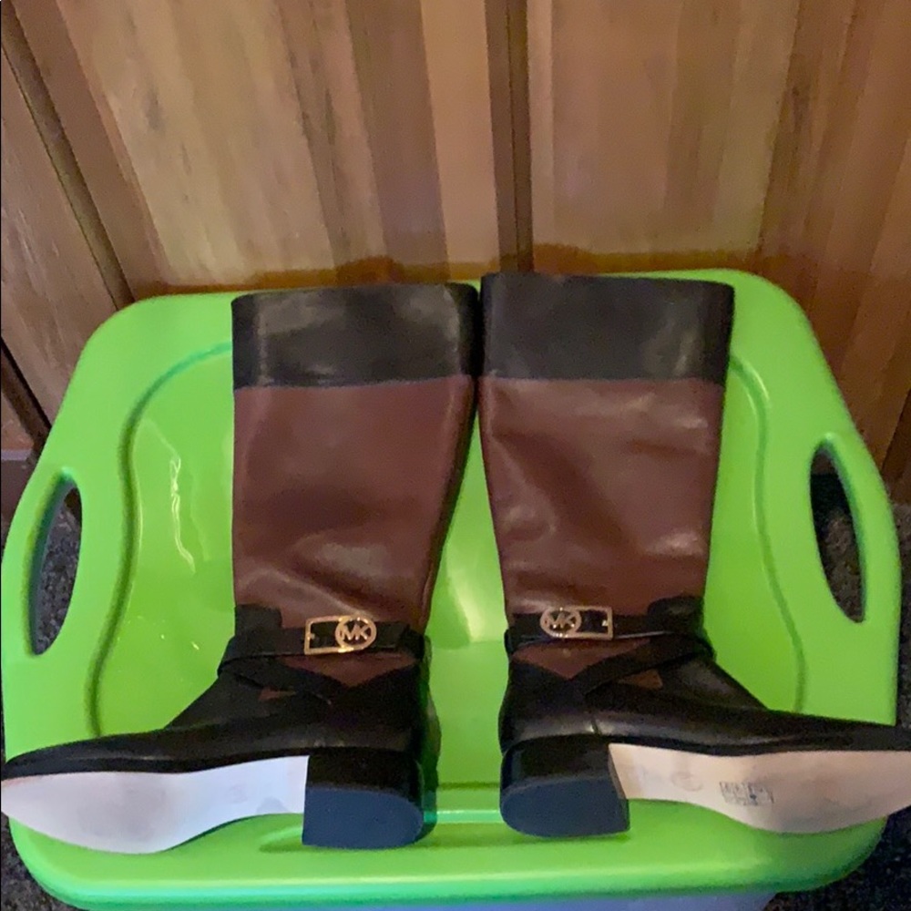 Michael Koors Boots